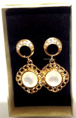 Womens Round Gold Tone Earrings image 1