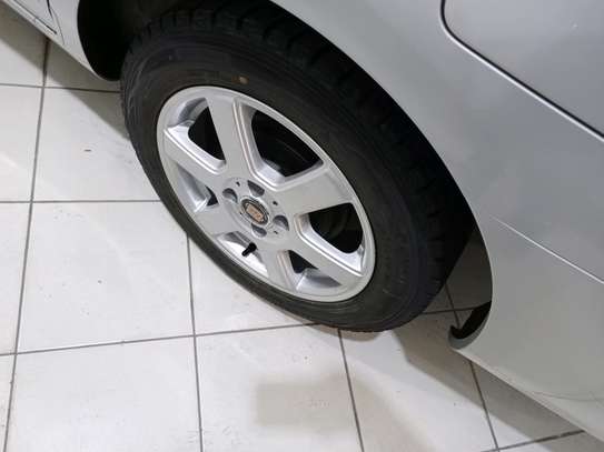 Nissan tiida latio image 3