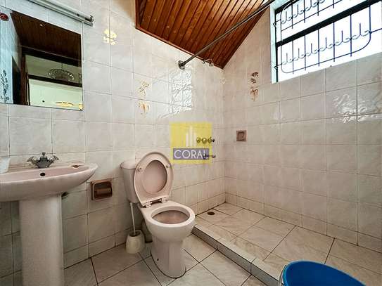 5 Bed Townhouse in Brookside image 16