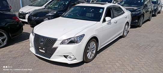 Toyota Crown Athlete with Sunroof image 1
