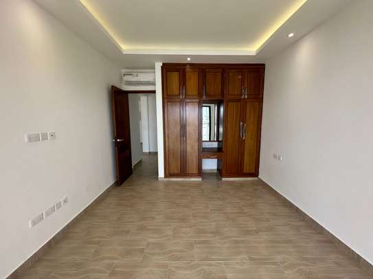 Serviced 1 Bed Apartment with En Suite at Diani Beach Road image 7