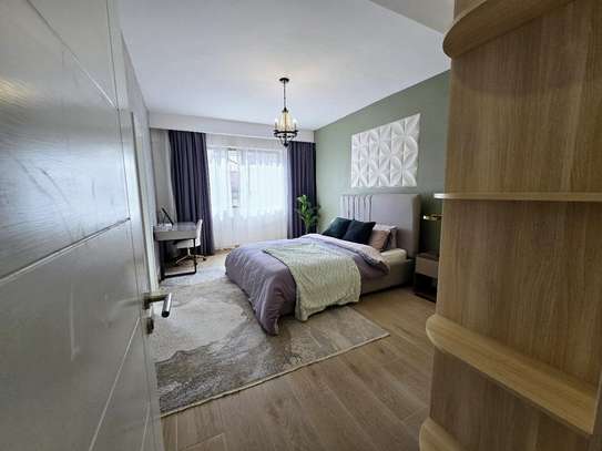 4 Bed Apartment with En Suite at Othaya Road image 3