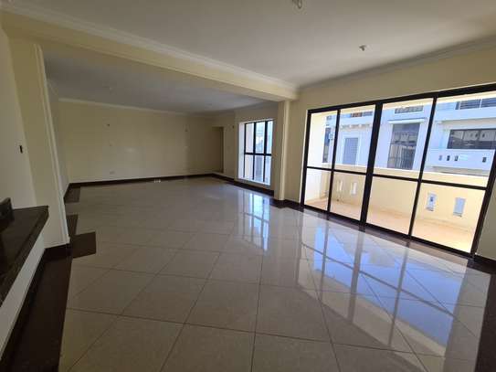 3 Bed Apartment with En Suite in Nyali Area image 25