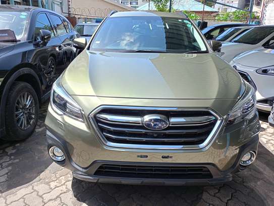 Subaru outback Green 2018 AWD image 2