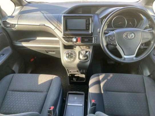 VOXY HYBRID 2015 (MKOPO/HIRE PURCHASE ACCEPTED) image 4