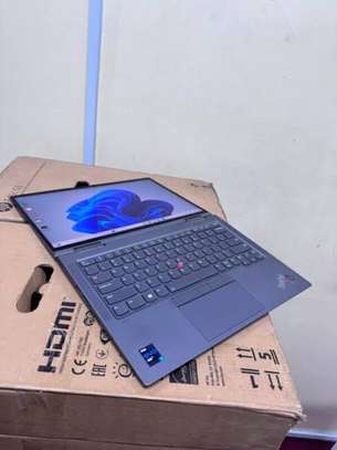 lenovo thinkpad yoga image 5