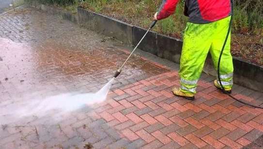 Driveway,terazzo and cabro cleaning and maintenance image 2