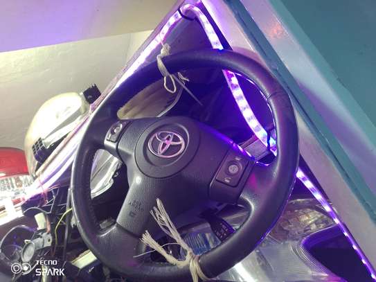 Vanguard steering wheel image 2