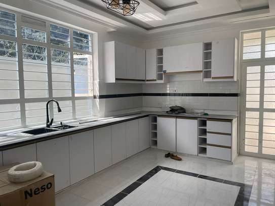 4 Bed Townhouse with En Suite in Ruiru image 9