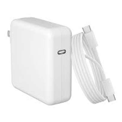Apple 96W USB-C Power Adapter image 2