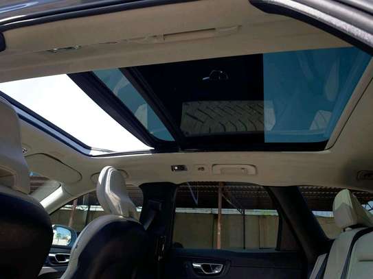 Volvo XC60 T5 AWD Blue 2018 image 10