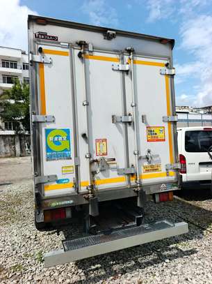 ISUZU NPR85 image 6