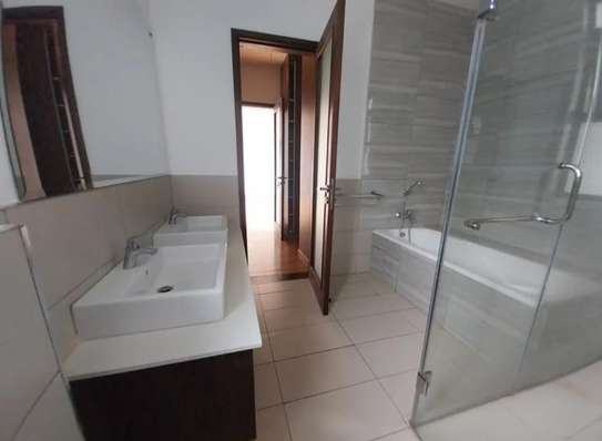 4 Bed Villa with En Suite at Garden Estate Road image 4