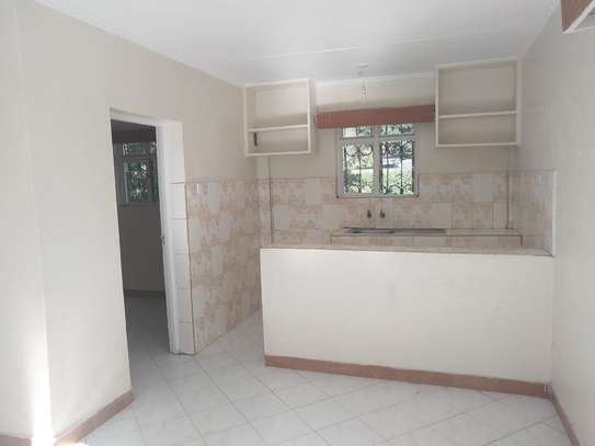 4 Bed House with En Suite in Lake View image 30