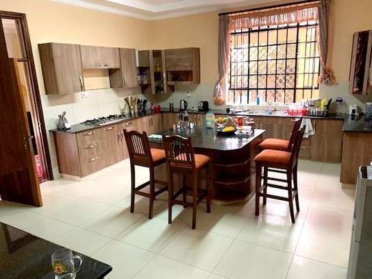 4 bedroom house for sale in Nyari image 3