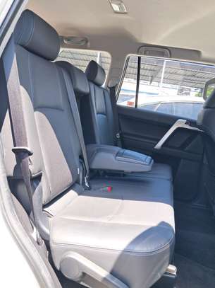 TOYOTA LAND CRUISER (WE ACCEPT HIRE PURCHASE) image 4
