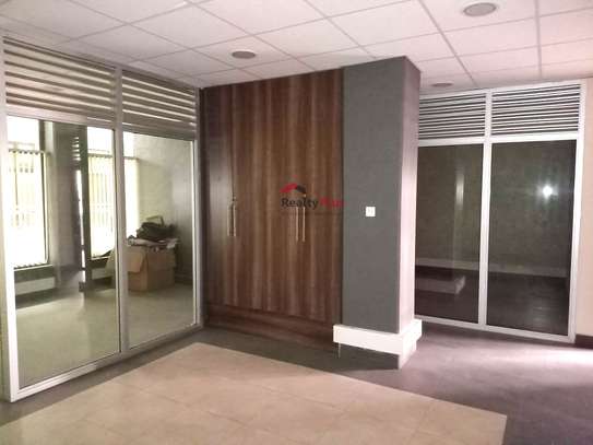 1,130 ft² Commercial Property with Lift in Kilimani image 16