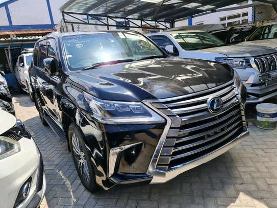 Lexus lx570 black image 13