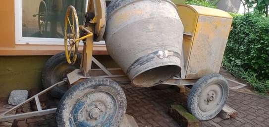 CONCRETE MIXER ON QUICK SALE image 3