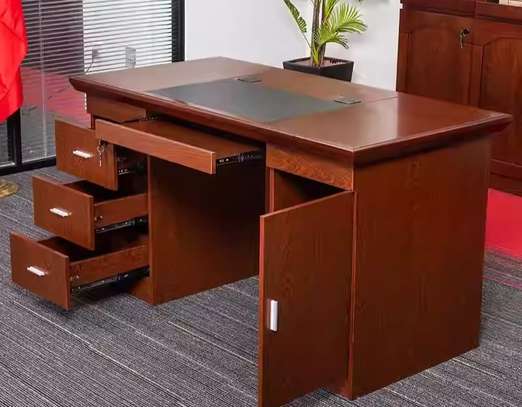 Office Desk: 1400mm Executive  Office Mahogany Desk image 4