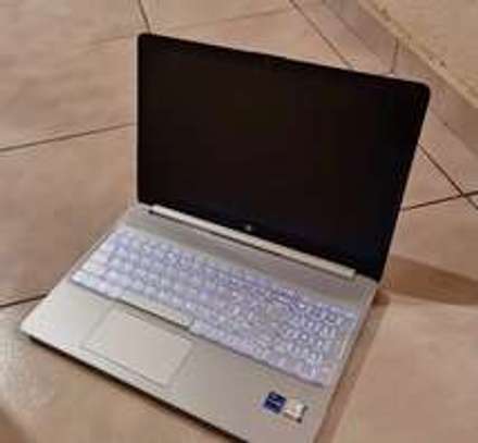 HP 15s-fq2xxx Core i7 (11th generation) Laptop image 2