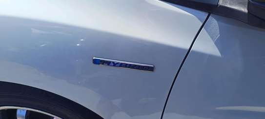 Honda Grace hybrid white 2018 Fully loaded image 3