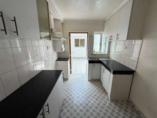 4 Bed Townhouse with En Suite in South C image 15