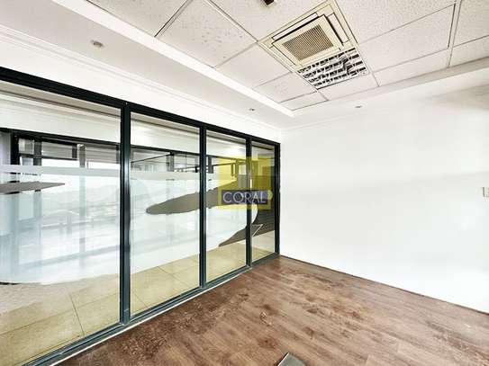 Office in Parklands image 12