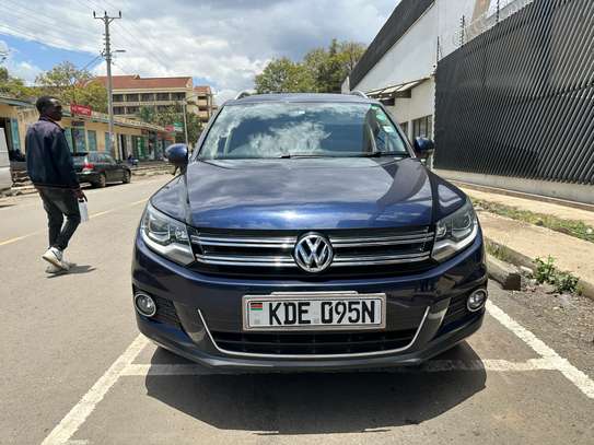 Asian Lady Owned Volkswagen Tiguan image 1