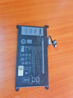 Dell laptop battery image 3