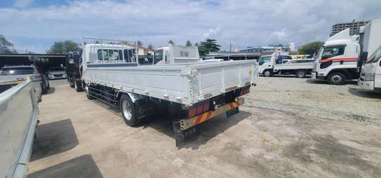 Mitsubishi fuso image 6