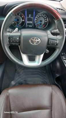 Toyota Fortuner diesel FV 2017 black image 9