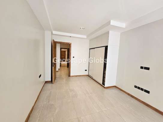 4 Bed Apartment with En Suite in Westlands Area image 15