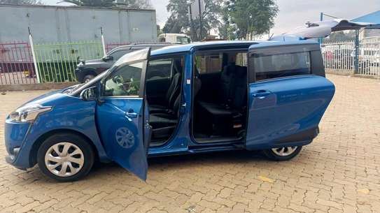 Toyota Sienta non hybrid blue color 2018 fully loaded. image 7