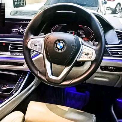 2021 BMW X7 Msport selling in Kenya image 2