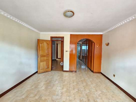 4 Bed Townhouse with En Suite in Kileleshwa image 12