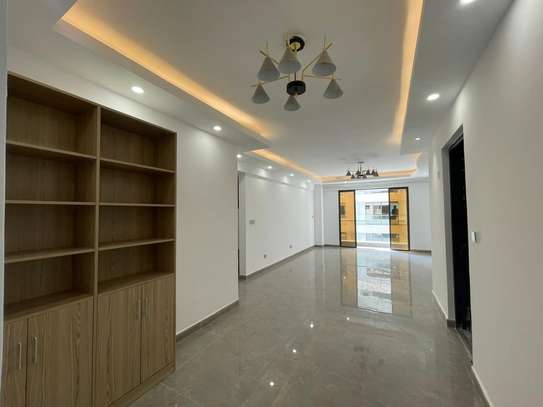 4 Bed Apartment with En Suite in Kilimani image 1