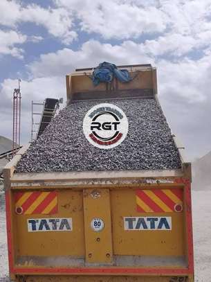 HIGH QUALITY STONE,SAND AND BALLAST FOR SALE image 5