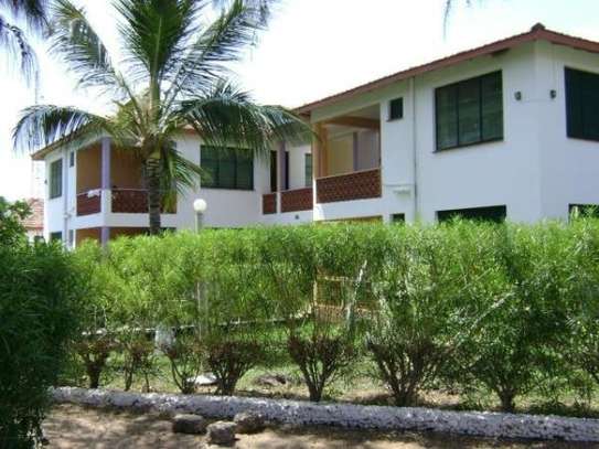 Furnished 2 bedroom apartment for rent in Malindi image 2