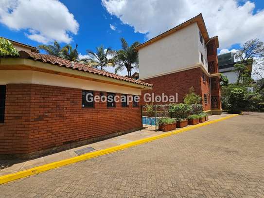 Serviced 3 Bed Apartment with En Suite in Westlands Area image 12