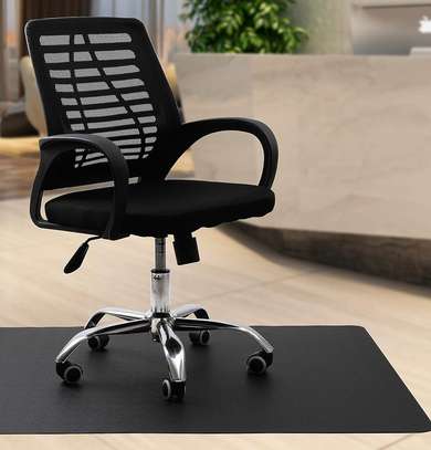 Office Chair: Swivel Mesh Office Seat image 4