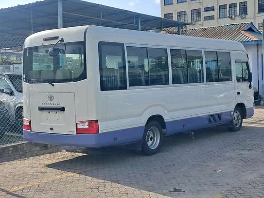 Toyota coaster 2019model Diesel image 6
