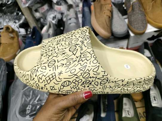 Doodle yeezy store slides