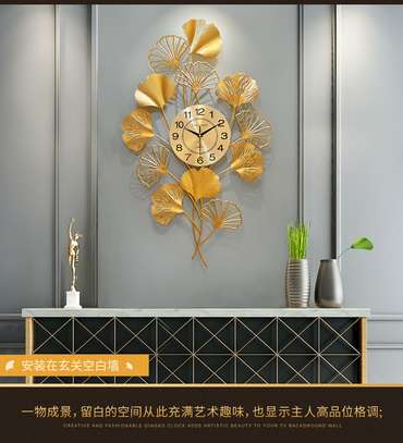 Ginkgo leaf creative fashion mute clock wall clock image 2