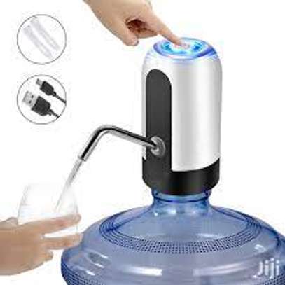 Rechargeable water pump dispenser image 2
