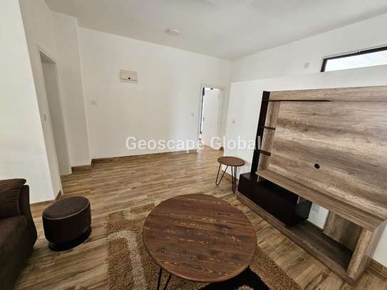 4 Bed Apartment with En Suite in Riverside image 7