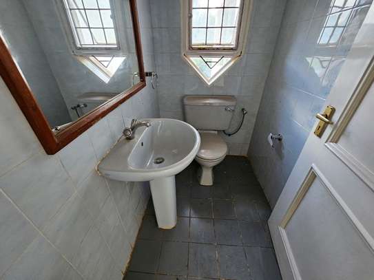 5 Bed House with En Suite at Lower Kabete image 11