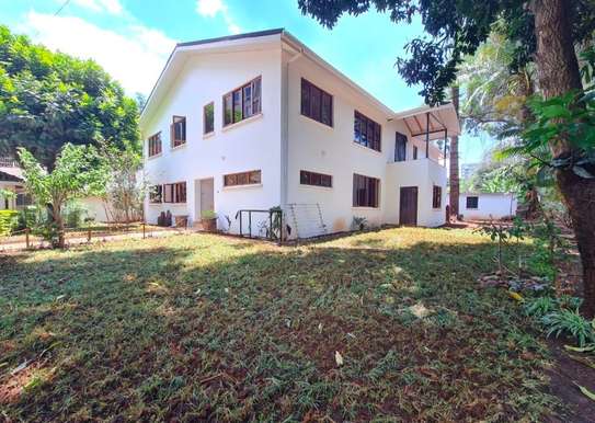 4 Bed Apartment with En Suite at Off Peponi Road image 14