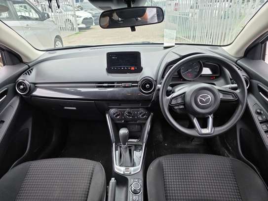 Mazda Demio image 7