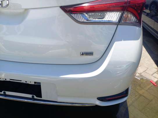 TOYOTA AURIS 1800CC 2017 MODEL. image 6